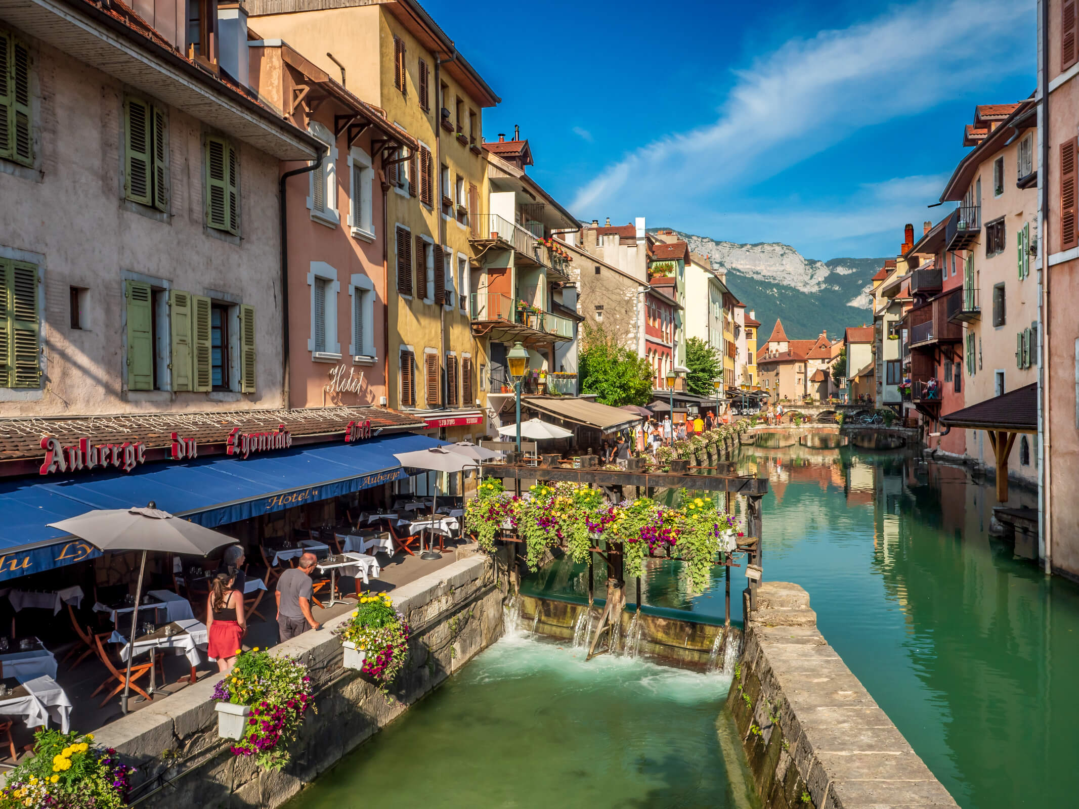 Commerces aux alentours de Annecy